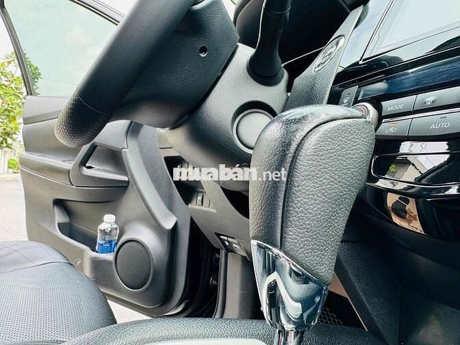 Nissan X trail 2017 2.5 SV 4WD - 140000 km