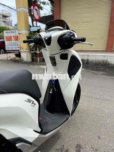 sh 128. phanh abs. nguyên rin xe chất