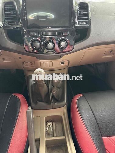 Toyota Hilux 2012 3.0G 4x4 MT - 300 km