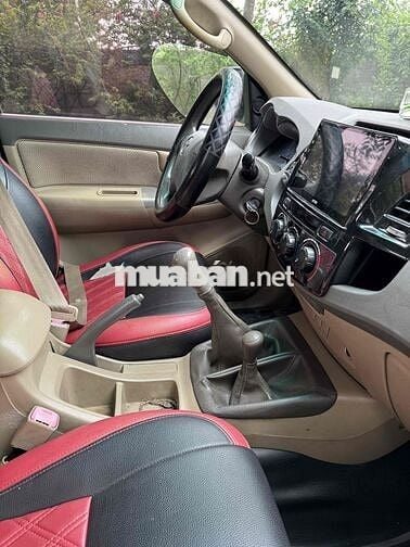 Toyota Hilux 2012 3.0G 4x4 MT - 300 km