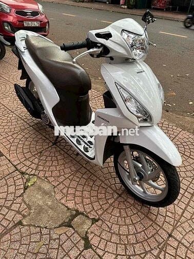 honda vison màu trăng- xe đẹp, máy êm
