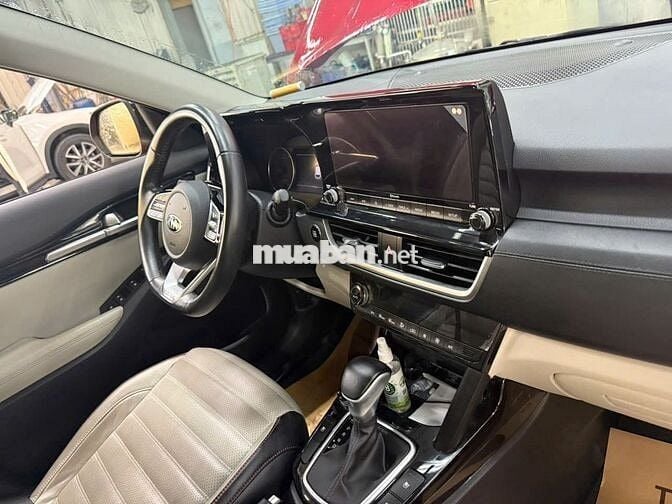 Kia Seltos 2020 1.6L Premium  - 38632 km