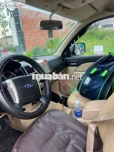 Ford Everest 2.5L 4x2 MT 2011 - 285 Triệu