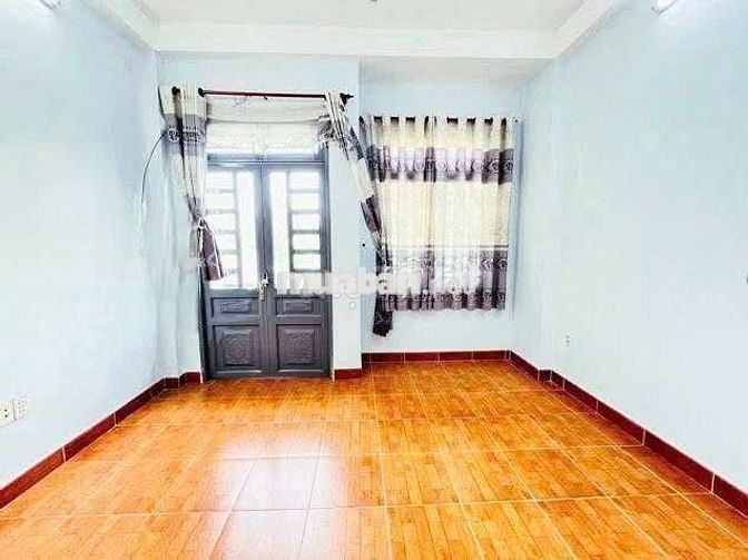 Cho Thuê Nhà 3 Lầu Giá Rẻ Hẻm Đường TCH 25, P. TCH, Q12
