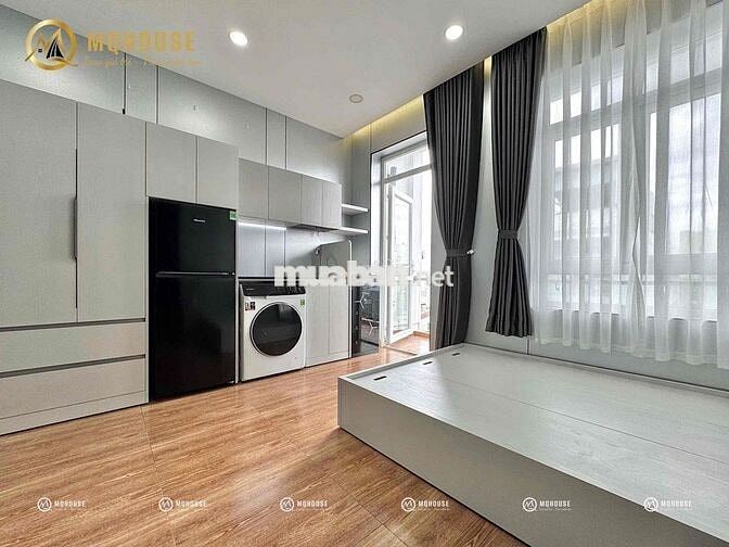 STUDIO MỚI FULL NỘI THẤT CAO CẤP CÓ BAN CÔNG