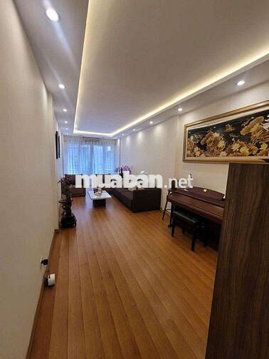 Nhà Ông Ích Khiêm 43m2-7 Tầng thang Máy - Ô tô đỗ cửa -Giá 18 Tỷ