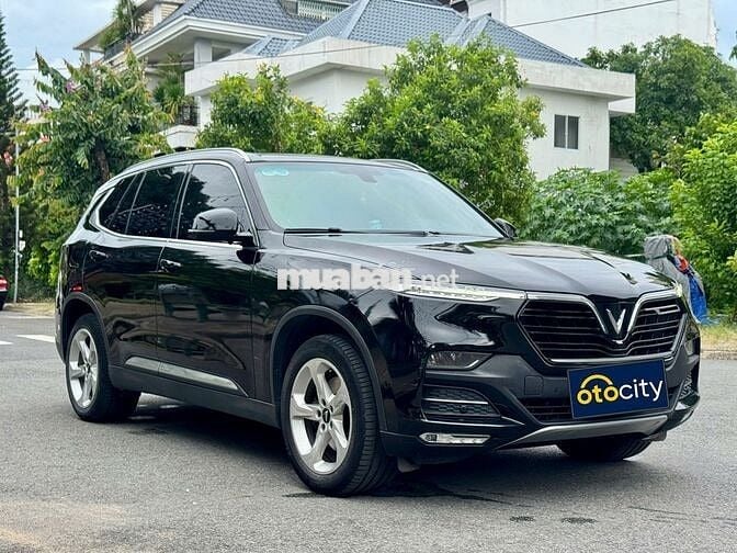 VinFast Lux SA Plus 2022 - Màu đen - 2v3km