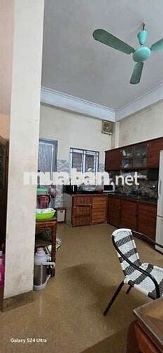 Nhà mặt phố ,diện tích 50m, 2 phòng ngủ ,nhà 3 tầng ,dài 9,6,rộng 5,2,