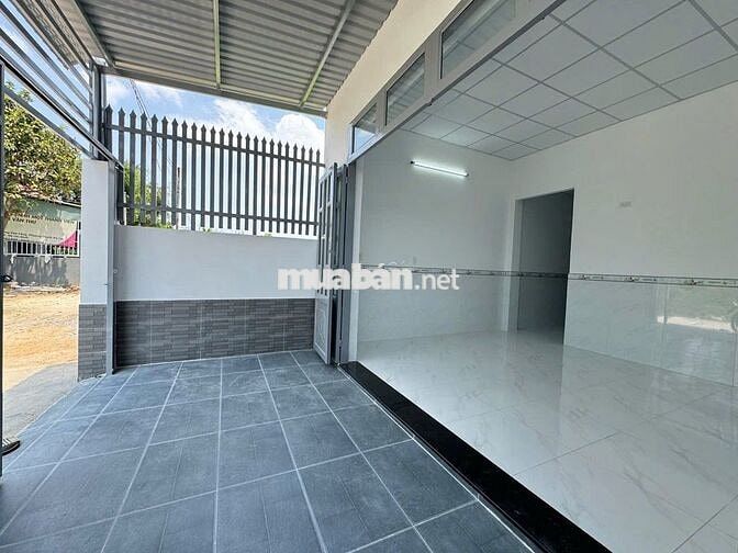 Bán gấp căn nhà ở Đ. Lê Thị Sắc , Tân Phú Trung 116,6m2 SHR giá 910tr