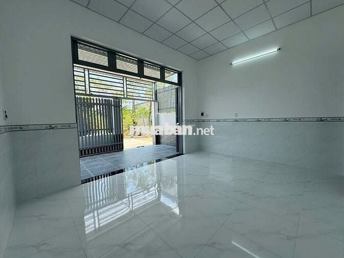 Bán gấp căn nhà ở Đ. Lê Thị Sắc , Tân Phú Trung 116,6m2 SHR giá 910tr