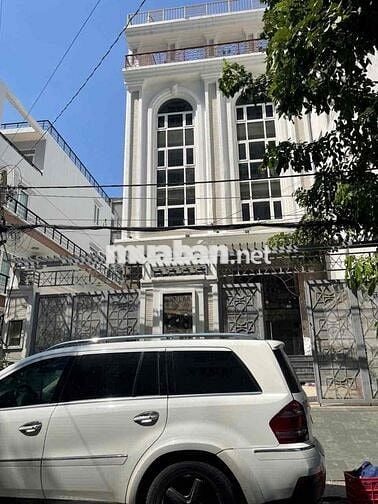 chính chu bán toà nhà văn phòng mặt tiền 12 chính chủ a Tú ***