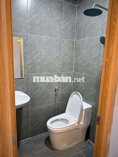 NHÀ GẦN KHU DU LỊCH BẾN XƯA GIÁP NGUYỄN OANH , DT 4,5*28, TRỆT LẦU, 4P