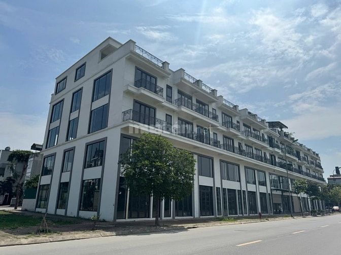 Mặt phố Nguyễn Mậu Tài, Liền kề Vỉa hè đường 25m - 80m2 - MT 5m