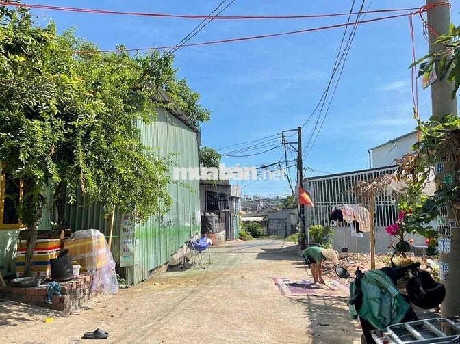 Đất 82m2 gần khu du lịch Hố Lang, p Tân Bình, tp Dĩ An