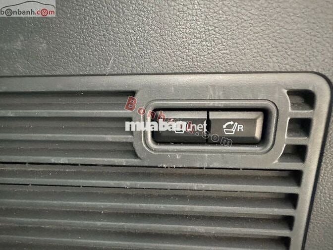 Ford Everest Titanium 2.2L 4x2 AT 2016
