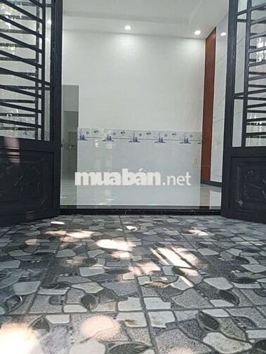 CẦN BÁN GẤP NHÀ 1 TRÊT, 1 LỬNG, 2 PN, WC, HẺM XE HƠI.