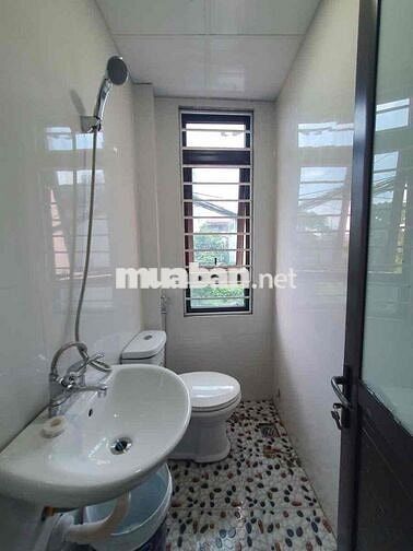 Hơn 3 tỷ có nhà mới Vạn Phúc-Oto vào nhà-Sổ 34m * 4tầng; MT5m