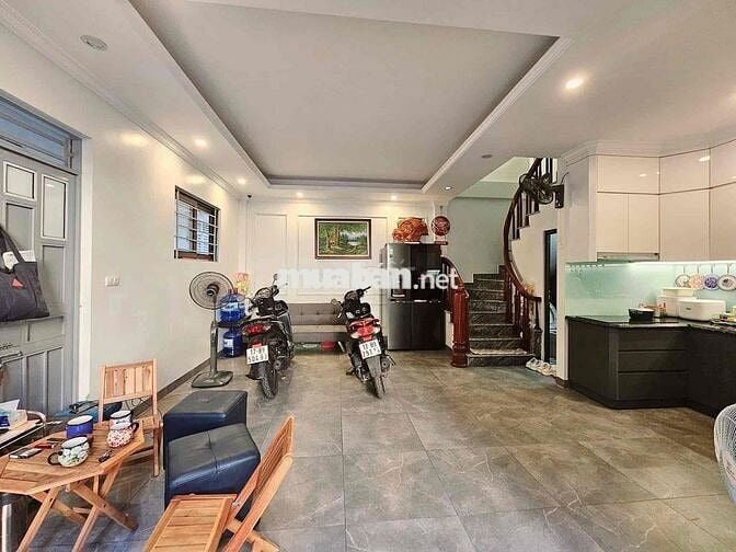 BÁN NHÀ YÊN HÒA – GARA Ô TÔ – NHÀ ĐẸP NHƯ MỚI – LÔ GÓC  -NHỈNH 12 TỶ