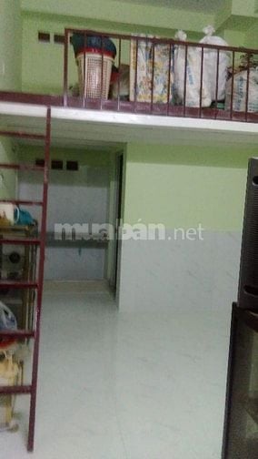 Phòng ở ghép gần chợ Hiệp Thành có gác giờ giấc tự do 