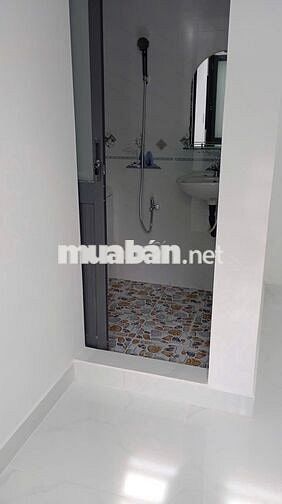 CẦN BÁN GẤP NHÀ 1 TRÊT, 1 LỬNG, 2 PN, WC, HẺM XE HƠI.