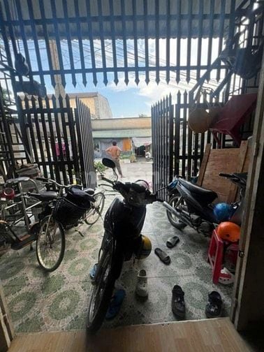 cần tiền nên bán căn nhà ở Tân Hiệp, Hóc Môn, 92m2 giá chỉ 920triệu, s