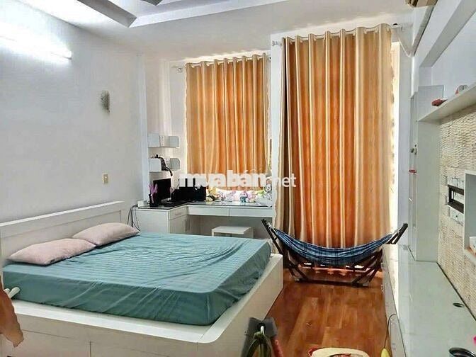 Cho Thuê Nhà 1 Trệt 2 Lầu 3PN 4x20m HXH 588 Huỳnh Tấn Phát