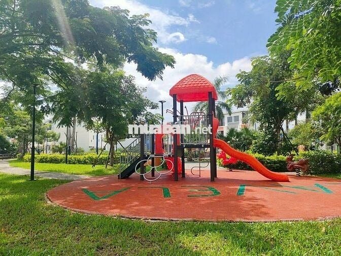 Nhà phố giá ngộp 3ty340 ngay trung tâm Bình Chiểu,Thuận An, Bình Dương