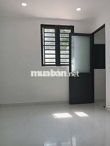 CẦN BÁN GẤP NHÀ 1 TRÊT, 1 LỬNG, 2 PN, WC, HẺM XE HƠI.