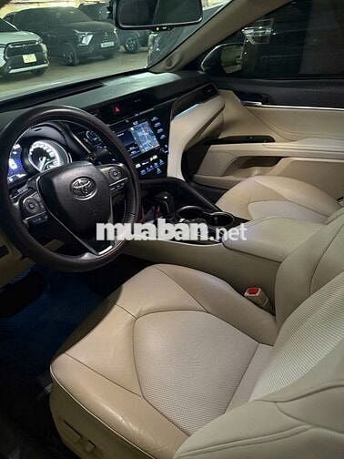 Toyota Camry 2021 2.5Q - 63000 km