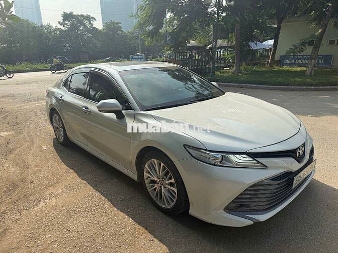Toyota Camry 2021 2.5Q - 63000 km