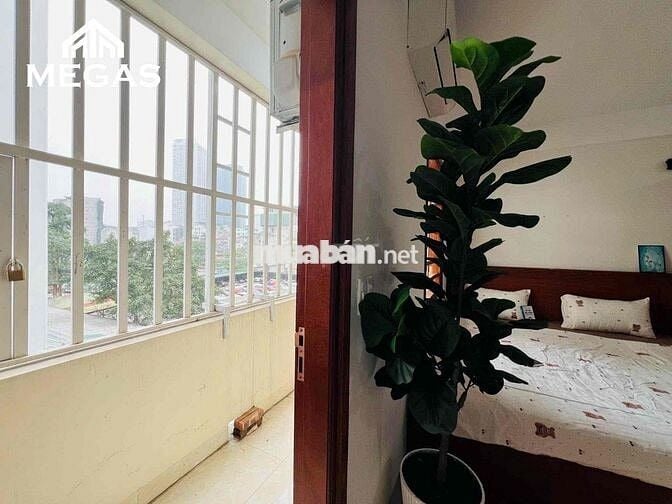 CHO THUÊ CĂN HỘ BAN CÔNG NỘI THẤT XỊN NGAY ĐH NGOẠI THƯƠNG, NGOẠI GIAO
