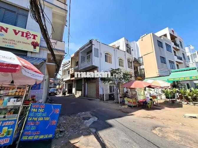 🏡Bán nhà MT Nguyễn Bá Tòng - 61m2 - 4 Tầng , có kết cấu - MT đường 8m