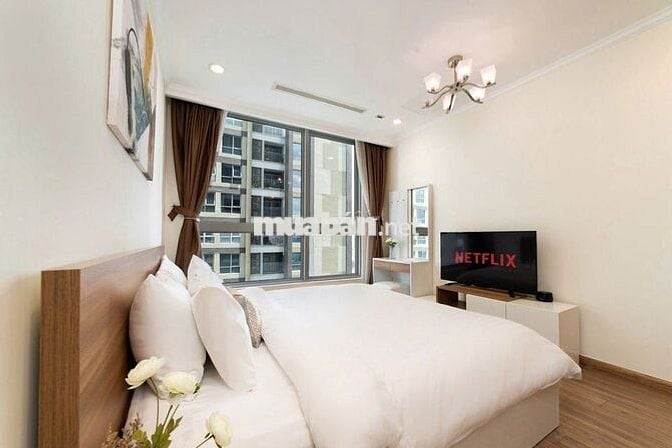 CHỦ GIẢM GIÁ TỐT GIẢM GIÁ TỐT CHO KHÁCH VÀO Ở LIỀN CĂN 2PN VINHOMES