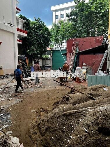Mặt bằng  rộng 13m Nguyễn Thượng Hiền gần vòng xoay.