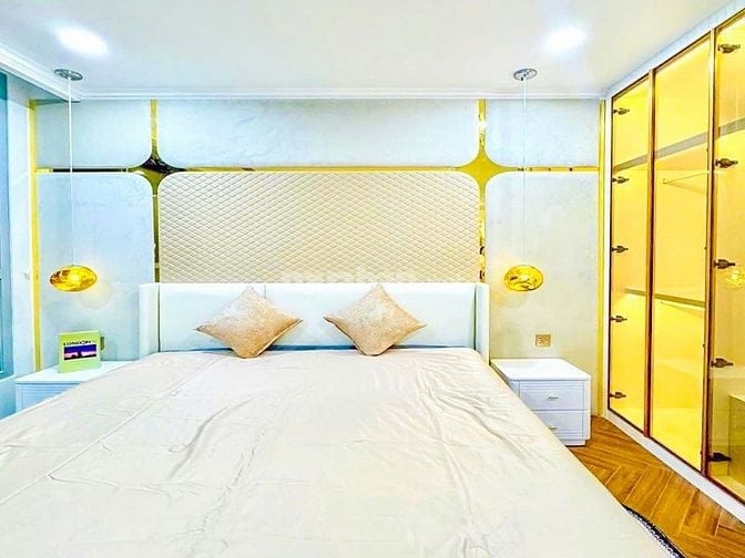 Bán hoặc cho thuê Căn hộ Vinhomes Central Park 3 phòng ngủ 98m2