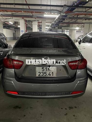 Hyundai Avante 2013 1.6 MT - 70000 km