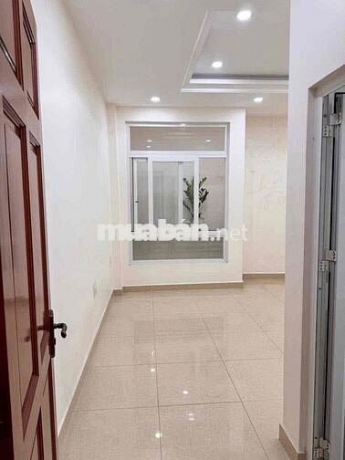 CHO THUÊ NHÀ QL 13 HIỆP BÌNH PHƯỚC 4 TẦNG GẦN CHỢ ĐẦU MỐI GIÁ CHỈ 14tr
