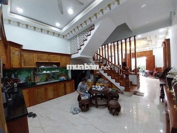 HẺM XE HƠI NHÀ LÊ VĂN QUỚI, 74 M2, 3 TẦNG, (5.4x13.7) GIÁ 5.7 TỶ.