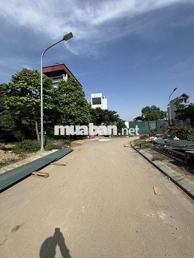 Bán gấp đất đấu giá Đại Áng ô tô ,phân lô ,vỉa hè ,hiếm giá 6.8 tỷ