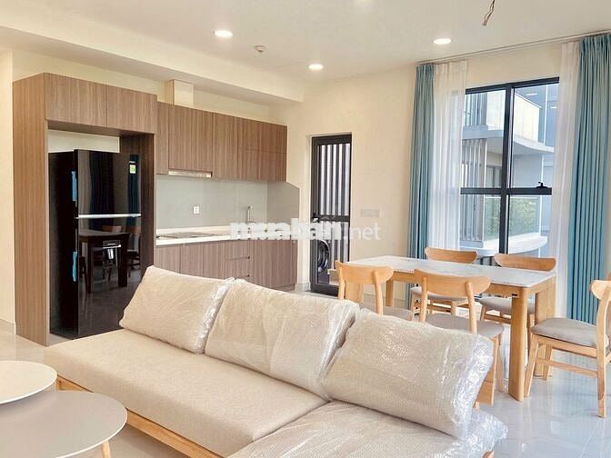 Cho thuê căn 2PN Diamond Centery , 121m2 full nội thất giá 24tr/tháng