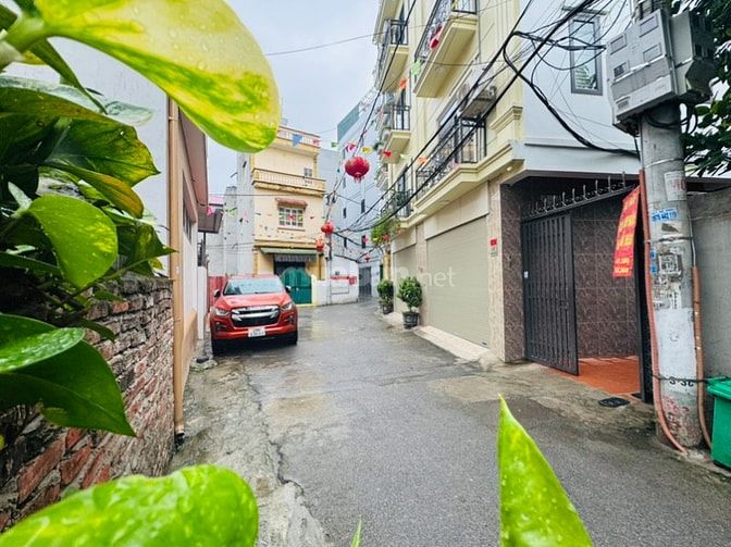 NHÀ MỚI TING, BẮC TỪ LIÊM: DT 35M2, ÔTÔ ĐỖ CỬA, 6 TẦNG THANG MÁY