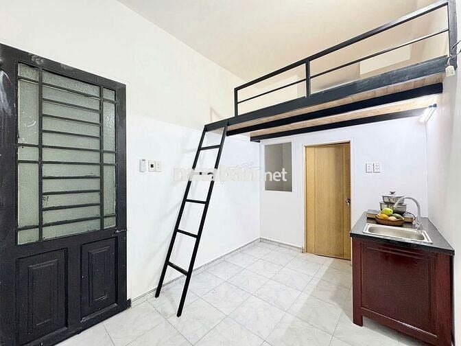 PHÒNG GÁC MỚI XÂY AN NINH GIỜ GIẤC TỰ DO NGAY NGÃ TƯ BẢY HIỀN