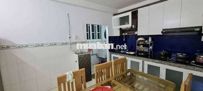 Nhà gác lửng Phú Hoà, 2PN, đường rộng 6m