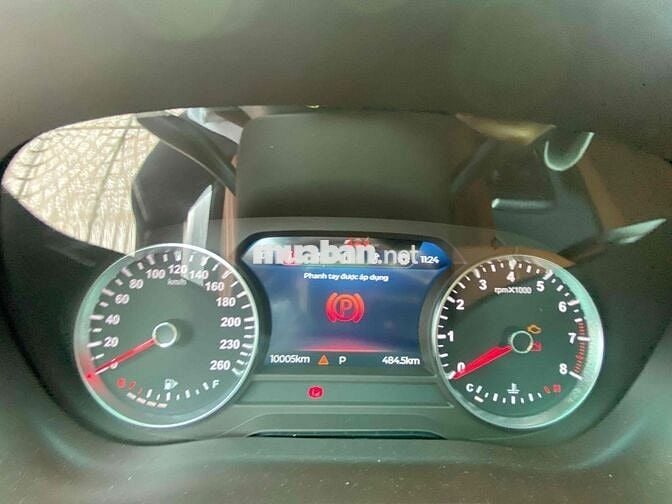 VinFast Lux A2.0 2020 Premium 2.0 AT - 10005 km