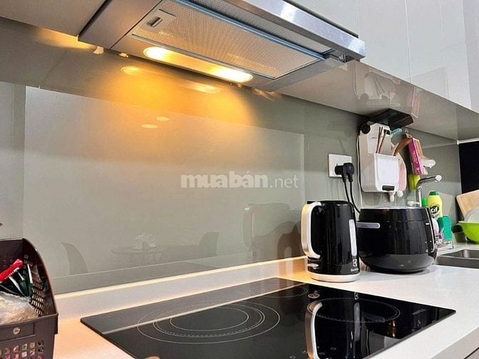  Satra, Phan Đăng Lưu, P7, PN: 145m2, 3PN, 2WC, Nội thất, 22tr/th, Mới