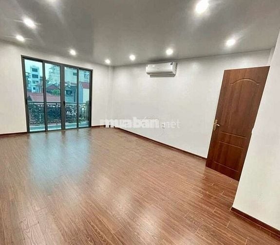 CHÍNH BÁN NHÀ TẬP THỂ NGUYỄN CÔNG HOAN, KIM MÃ, 89M, 2PN, 2WC, CÓ SỔ