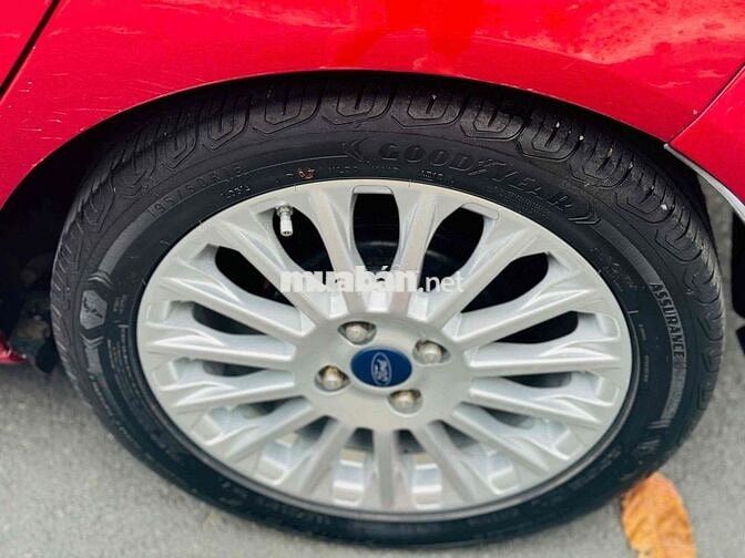 Ford Fiesta 2016 1.5 AT Sport - 68000 km