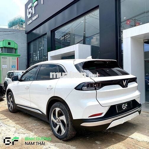 VINFAST VF8 ECO 2022 MÀU TRẮNG