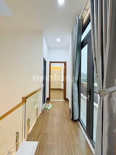 Nhà 3 Lầu DT:10x5,5m tuyệt đẹp Cao cấp hẻm xe hơi 5m Bùi Quang Là, P12