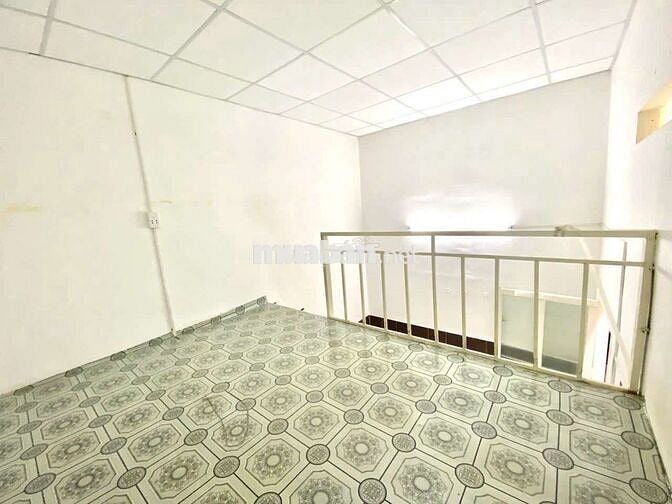 Phòng Gác máy lạnh tủ lạnh diện tích thoải mái